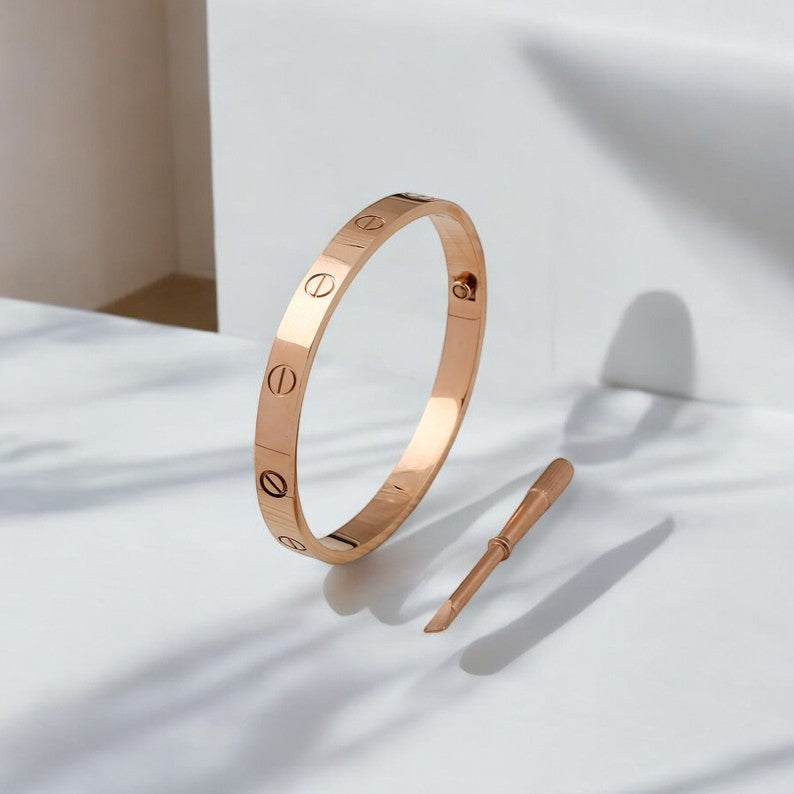 18K Gold Plated Screwdriver Bracelet - Fashionable 18K Gold Plated